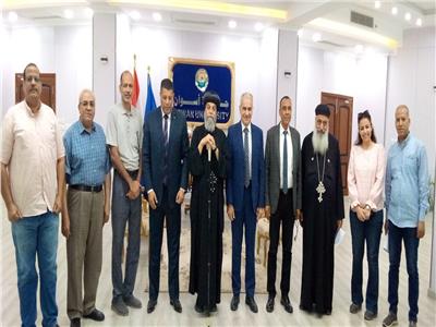 رئيس جامعة أسوان يستقبل مطران الأبيارشية للتهنئة بعيد الأضحى 