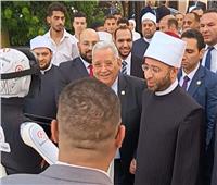 في احتفالية العام الهجري.. روبوت ذكي يستقبل وزير الأوقاف بمسجد الحسين