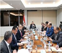 وزير الإسكان يتابع مشروعات المماشي بعدد من المدن الجديدة