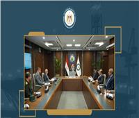 وزير البترول يبحث استعدادات إطلاق مشروع المسح الجوي للمعادن على مستوى الجمهورية