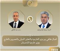وزير الخارجية ونظيره الكازاخستاني يبحثان تداعيات التصعيد الإقليمي