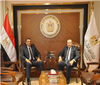 وزير التعليم العالي ومحافظ البحر الأحمر يبحثان تعزيز التعاون الصحي والتنموي