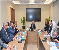 وزير الاستثمار :  الدولة تولي اهتمامًا كبيرًا بالسلع الاستراتيجية 