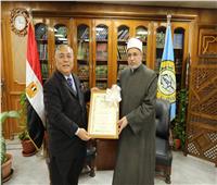 رئيس جامعة الأزهر يفوز بلقب أفضل شخصية إسلامية لعام 2026