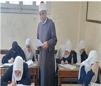 ​رئيس البحيرة الأزهرية يتفقد امتحانات النقل بمعاهد "إدفينا" التعليمية