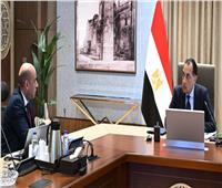 رئيس الوزراء يلتقي وزير العمل لإستعراض عدد من الملفات ودعم سوق العمل