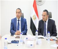 وزير التعليم العالي يبحث مع رئيس الرقابة المالية آليات نشر الثقافة المالية لطلاب الجامعات