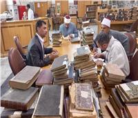 فهرسة 6000 مخطوط تمهيدًا لافتتاح مكتبة السيدة زينب