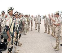 الفريق أشرف سالم زاهر يلتقى عدداً من مقاتلي المنطقة الغربية العسكرية