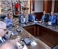 محافظ سوهاج يبحث مستجدات برنامج التنمية المحلية بالصعيد 