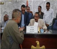 محافظ سوهاج يعقد اللقاء الجماهيري الأسبوعي لبحث مطالب المواطنين 