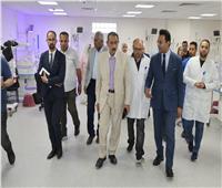 محافظ سوهاج يقوم بزيارة مفاجئة لمنشآت صحية وحكومية