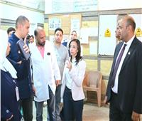 محافظ البحيرة تتفقد مستشفيات رشيد وإدفينا وتتابع أعمال التطوير والخدمات الصحية