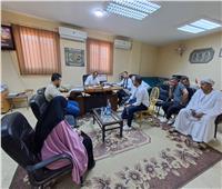 محافظ الجيزة يتابع 70 شكوى بالعجوزة والعمرانية وأبو النمرس ويوجه الحل الفوري