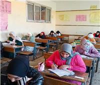 التعليم: انتظام لجان الثانوية العامة و880 ألف طالب يؤدون امتحان اللغة العربية    