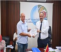 رئيس مياه القناة يكرم المتميزين تقديرًا لجهودهم في دعم منظومة العمل