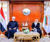 مفتي الجمهورية يهنئ رئيس هيئة النيابة الإدارية بتوليها رئاسة الهيئة رسميًّا  