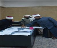 مدير أوقاف سوهاج يفاجئ ثلاث إدارات بجولة للوقوف على الانضباط الإداري