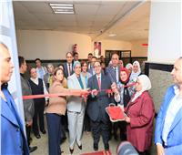 رئيس جامعة كفر الشيخ ورئيس القومي للمرأة يتفقدان وحدة مناهضة العنف ضد المرأة بكلية الآداب 